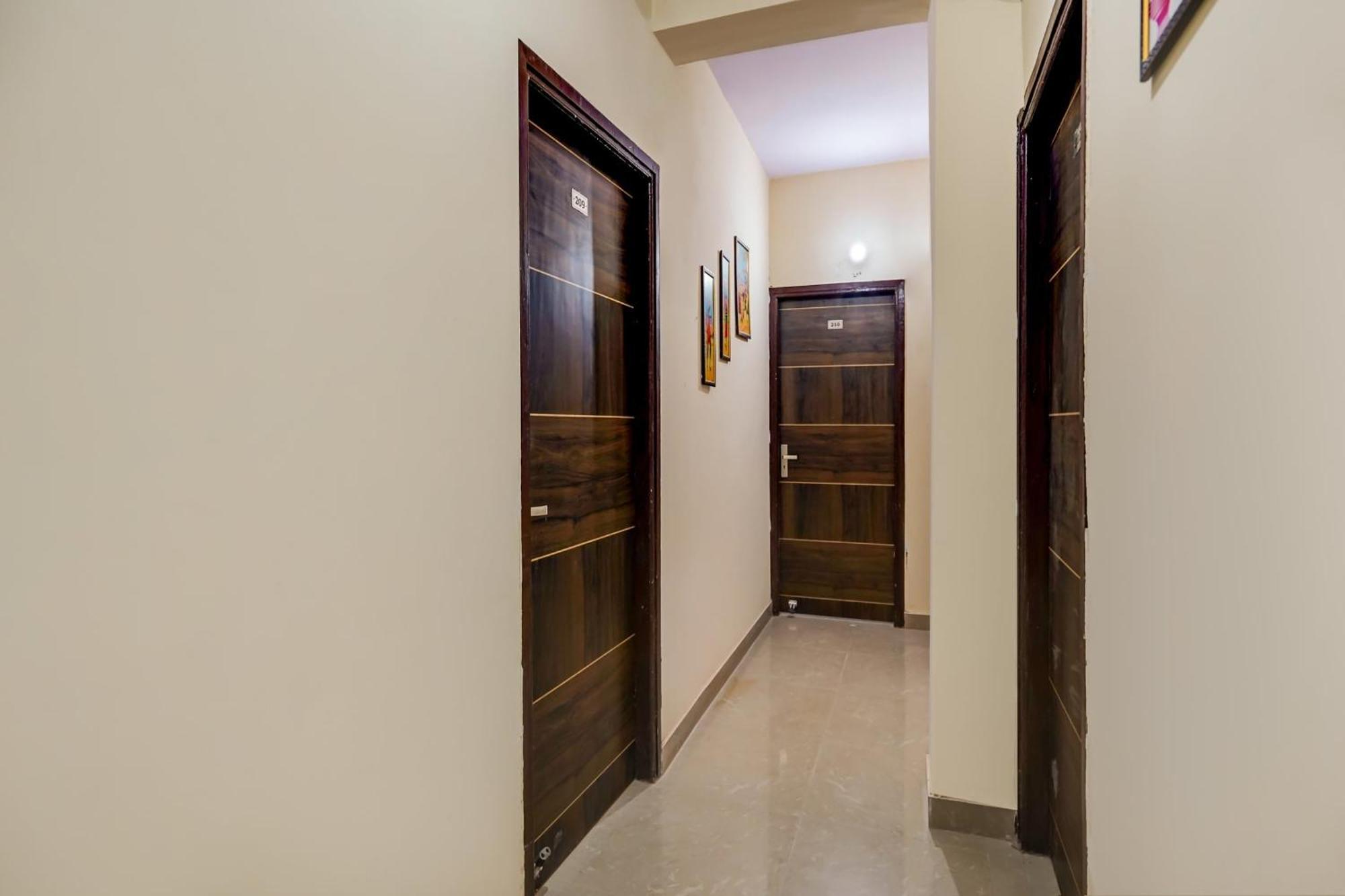 Hotel O Pubg Residency Yeni Delhi Dış mekan fotoğraf